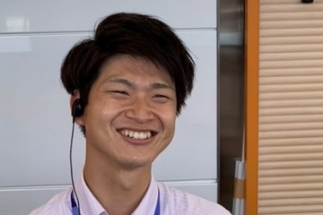 採用