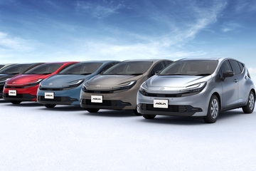 （左端）：X（2WD）