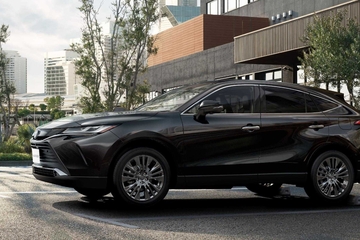 Z“Leather Package”（ハイブリッド・2WD）