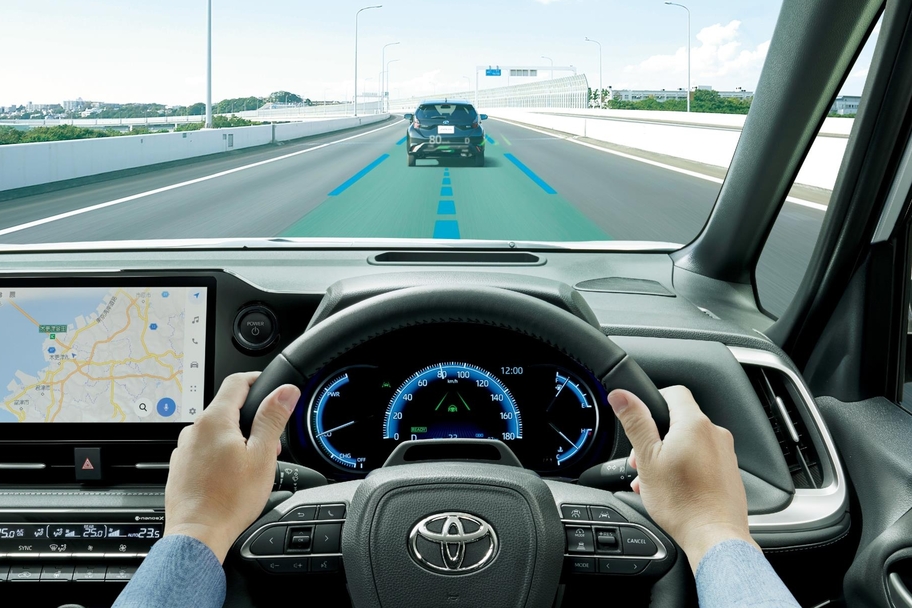 S-Z（ハイブリッド・2WD・7人乗り）