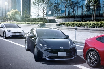 Z（ハイブリッド・2WD）